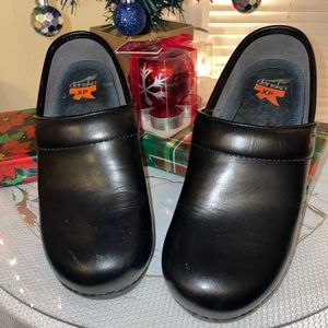 Dansko XP Leather Clogs